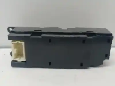 Recambio de automóvil de segunda mano de MANDO ELEVALUNAS DELANTERO IZQUIERDO para MITSUBISHI GALLOPER (HYUNDAI) 2.5 TDI S.E. Confort referencias OEM IAM MR277357  