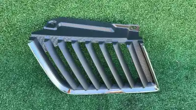 Автозапчастина б/у передня решіта для mitsubishi l 200 (ka0/kb0) cabina doble intense 4x4 посилання на oem iam 7450a185  