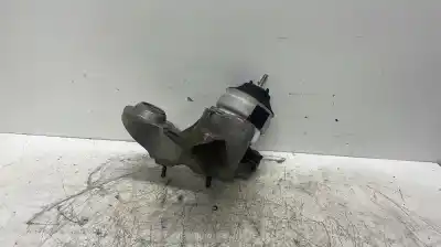 Second-hand car spare part right engine support for audi a4 berlina (8e) ake oem iam references 8e0199352  8e0199306e