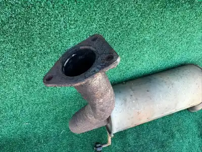 Автозапчастина б/у задня випускна труба для mitsubishi montero (v60/v70) 3.2 di-d avance посилання на oem iam mr481135 Автозапчастина б/у задня випускна труба для mitsubishi montero (v60/v70) 3.2 di-d avance посилання на oem iam mr481135