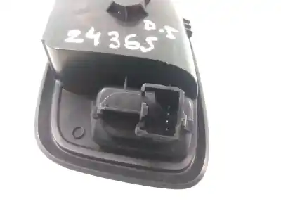 Second-hand car spare part right front power window switch for ford s-max (ca1) 2.0 tdci cat oem iam references 6m2t14529ad   Second-hand car spare part right front power window switch for ford s-max (ca1) 2.0 tdci cat oem iam references 6m2t14529ad