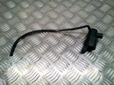 Pièce détachée automobile d'occasion Pompe D'eau De Nettoyage Du Pare Brise pour FORD FOCUS BERLINA (CAK) 1.8 TDDI Turbodiesel CAT Références OEM IAM 93BB17K624AA  