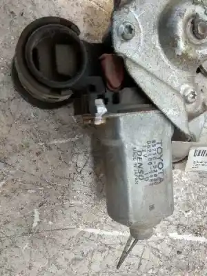 İkinci el araba yedek parçası ön Sag Pencere Regülatörü için TOYOTA YARIS (NCP1/NLP1/SCP1) 1.4 D-4D Linea Luna OEM IAM referansları 8571052030  