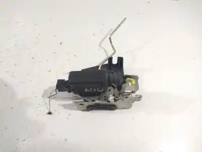 Second-hand car spare part front right door lock for dacia duster 1.6 16v cat oem iam references  2 cables 