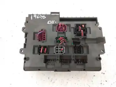 Second-hand car spare part fuse box unit for bmw serie 3 coupe (e92) 330d oem iam references 10688710  