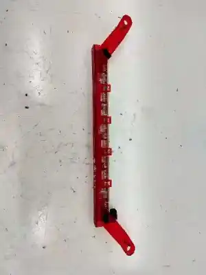 Peça sobressalente para automóvel em segunda mão farolim de travão central por bmw serie 1 berlina (e81/e87) 118d referências oem iam 2da00895700  