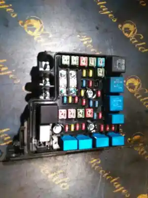 Pezzo di ricambio per auto di seconda mano scatola relè/fusibili per kia cee'd fastback (ed) 1.4 riferimenti oem iam 919502h010