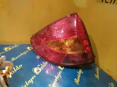 Pezzo di ricambio per auto di seconda mano lampada posteriore sinistra per kia rio 1.3 cat riferimenti oem iam 