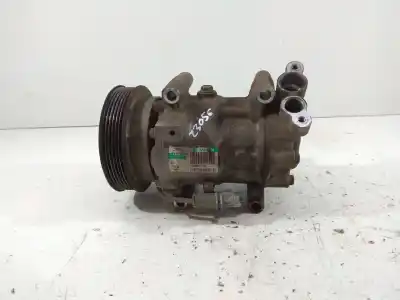 Peça sobressalente para automóvel em segunda mão Compressor De Ar Condicionado A/a A/c por RENAULT KANGOO be bop 106 CV / 78 KW Referências OEM IAM 8200651251 2 TOMAS POR ARRIBA 4 OREJAS 6 CANALES