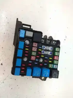 Second-hand car spare part fuse box unit for hyundai i30 2.0 crdi cat oem iam references   