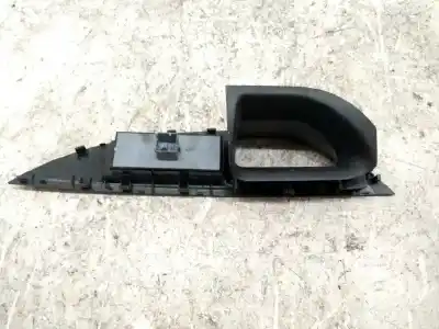 Peça sobressalente para automóvel em segunda mão Botão / Interruptor Elevador Vidro Dianteiro Esquerdo por SEAT TOLEDO (5P2) * Referências OEM IAM 5P1867171A  