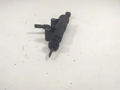Pezzo di ricambio per auto di seconda mano Cilindro Frizione per MERCEDES-BENZ VITO (W639) BASIC, COMBI 2.1 CDI CAT Riferimenti OEM IAM   