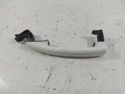Peça sobressalente para automóvel em segunda mão puxador exterior frente direito por peugeot 208 i (ca_, cc_) 1.2 vti 82 referências oem iam 