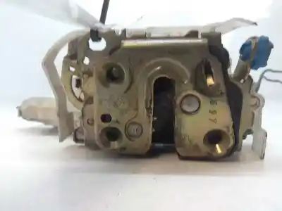 Second-hand car spare part left front door lock for renault maxity 130 dxi oem iam references  2 cables 