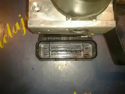 Peça sobressalente para automóvel em segunda mão Abs por FORD FOCUS LIM. (CB8) 1.6 TDCi CAT 116 CV / 85 KW Referências OEM IAM 10020700524  