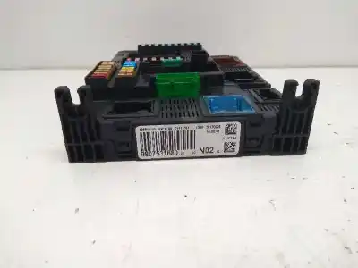 Second-hand car spare part fuse box unit for peugeot 208 i (ca_, cc_) 1.2 vti 82 oem iam references 9807531680