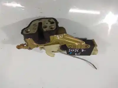 İkinci el araba yedek parçası Sag ön Kapi Kilidi için OPEL CORSA B (S93) 1.0 I 12V (F08, F68, M68) OEM IAM referansları 90493702  