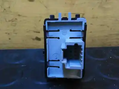 Second-hand car spare part switch for renault clio iv zen oem iam references   