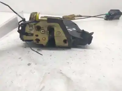 Peça sobressalente para automóvel em segunda mão fechadura da porta dianteira esquerda por toyota corolla (e12) 1.6 16v referências oem iam  6 cables 