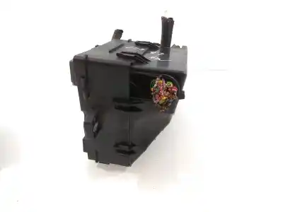 Pezzo di ricambio per auto di seconda mano Scatola Relè/fusibili per FORD GRAND C-MAX Trend Riferimenti OEM IAM AV6T14A142AA  