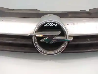 Автозапчасти б/у передняя решетка за opel astra h sedán (a04) 1.7 cdti (l69) ссылки oem iam 