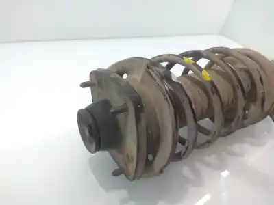Pièce détachée automobile d'occasion moyeu de roue avant droite pour peugeot 106 (s2) 1.1 références oem iam   