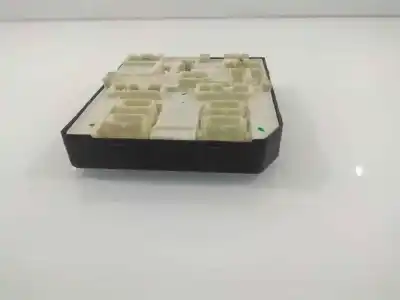 Second-hand car spare part fuse box unit for renault scénic iii (jz0/1_) 1.5 dci oem iam references 284b65628r usm-2010 
