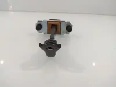 Автозапчасти б/у дверной фиксатор за kia stonic (ybcuv) 1.0 tgdi cat ссылки oem iam 