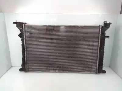 Автозапчастина б/у водяний радіатор для audi a5 cabriolet (8f7) 2.7 tdi посилання на oem iam  wauzzz8f9an009016 