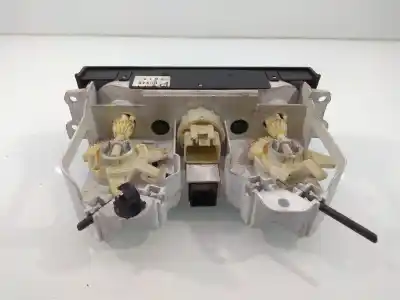 Peça sobressalente para automóvel em segunda mão comando de sofagem (chauffage / ar condicionado)  por mazda 2 berlina (dy) * referências oem iam 