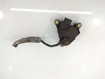Second-hand car spare part accelerator pedal for renault megane ii berlina 3p 1.9 dci diesel fap cat oem iam references 8200414519  