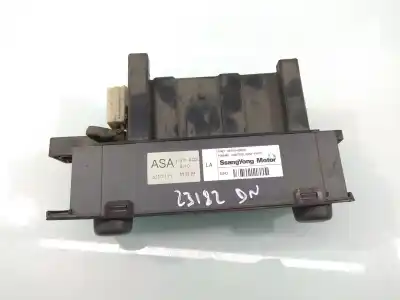 Pezzo di ricambio per auto di seconda mano controllo climatico per ssangyong kyron 2.0 riferimenti oem iam 6870009020 kpts0a1ks5p015165 