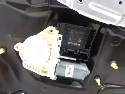 Автозапчасти б/у регулятор стекла переднего правого за volkswagen passat b6 (3c2) 2.0 tdi 16v ссылки oem iam 1k0959792m 3c1837756l 