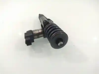 Second-hand car spare part injector for volkswagen passat b6 (3c2) 2.0 tdi 16v oem iam references 000130073sx  