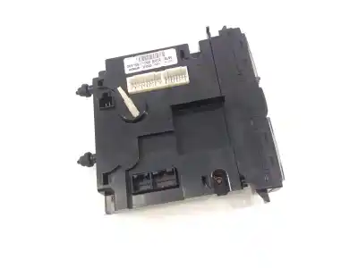 Second-hand car spare part hazard warning lights for suzuki grand vitara 5 puertas sq (ft) 2.0 turbodiesel cat oem iam references 3678050j0  