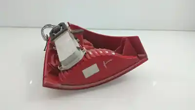 Second-hand car spare part right tailgate light for renault clio ii fase ii (b/cb0) authentique 58 cv / 43 kw oem iam references   