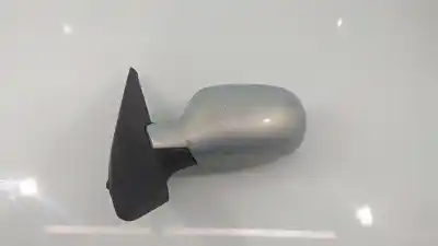 Pezzo di ricambio per auto di seconda mano specchio sinistro per renault clio ii fase ii (b/cb0) 1.5 dci diesel 65 cv / 48 kw riferimenti oem iam  wbaug51020pv08418 