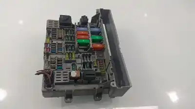 Peça sobressalente para automóvel em segunda mão caixa de fusíveis e relés por bmw serie 3 berlina (e90) 3.0 cat (n52) referências oem iam 690662102
