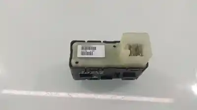 Pezzo di ricambio per auto di seconda mano comandi alzacristalli posteriore sinistro per dodge caliber 2.0 16v crd cat riferimenti oem iam 56040693ad  