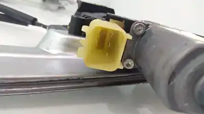 Pezzo di ricambio per auto di seconda mano alzacristalli anteriore sinistro per ford kuga (cbs) 1.5 tdci cat riferimenti oem iam 0130822732 wf0axxwpmahr71905 