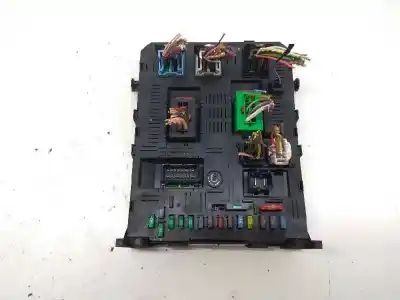 Second-hand car spare part fuse box unit for citroen c4 picasso i monospace (ud_) 1.6 hdi oem iam references 9663510180