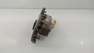 Pièce détachée automobile d'occasion commande de lève vitre avant gauche pour toyota yaris (ksp9/scp9/nlp9) 1.4 turbodiesel cat références oem iam  vnkjc96320a018471 