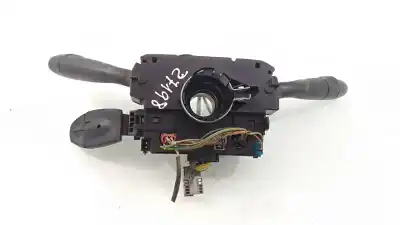 Pièce détachée automobile d'occasion COMMUTATEUR D'ÉCLAIRAGE pour PEUGEOT 307 BERLINA (S2)  Références OEM IAM 96628731XT VF33C9HYC84975235 COM 2005