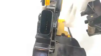 Second-hand car spare part left front door lock for kia cee´d concept oem iam references 81310a2300 u5yhm51aahl285388 