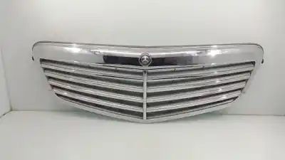 Second-hand car spare part front grille for mercedes-benz clase e (w212) familiar 350 cdi 4matic (212.289) 231 cv / 170 kw oem iam references a2128800283