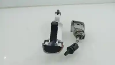 Peça sobressalente para automóvel em segunda mão Puxador Exterior Dianteiro Esquerdo por AUDI Q2 (GAB) sport edition Referências OEM IAM 8V0837205A WAUZZZGA1RA055626 