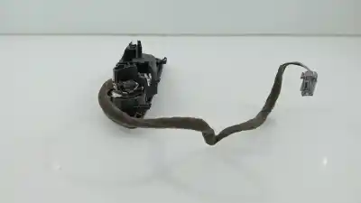 Peça sobressalente para automóvel em segunda mão Puxador Interior Dianteiro Esquerdo por FORD FIESTA (CCN) Trend Referências OEM IAM C1BBA22600 WF0DXXGAKDEU09140 