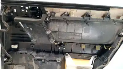 Peça sobressalente para automóvel em segunda mão FORRA / REVESTIMENTO DA PORTA TRASEIRA ESQUERDA por TOYOTA LAND CRUISER (J15) Life 173 CV / 127 KW Referências OEM IAM 67776X1M03  