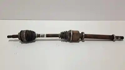 Автозапчастина б/у передня права трансмісія для RENAULT CLIO II FASE II (B/CB0) 1.5 dCi Diesel Посилання на OEM IAM 8200538738  