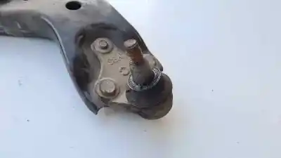 Pezzo di ricambio per auto di seconda mano braccio sospensione inferiore anteriore destro per toyota auris active riferimenti oem iam   